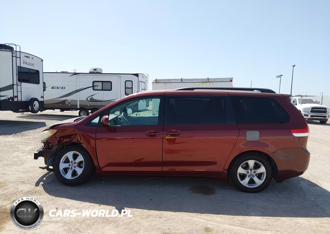 2014 Toyota Sienna Le V6 8 Passenger VIN:5TDKK3DC9ES441705 - 15