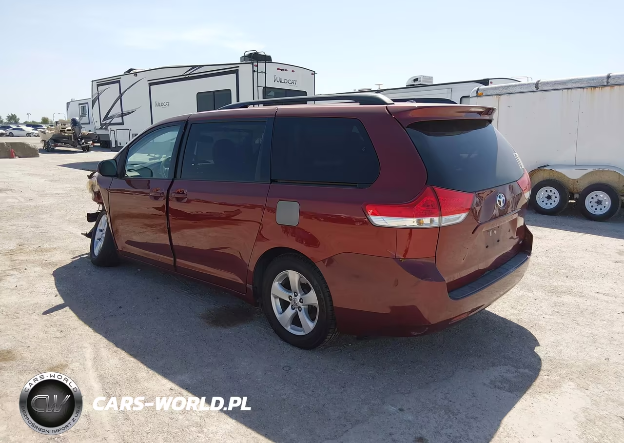 2014 Toyota Sienna Le V6 8 Passenger VIN:5TDKK3DC9ES441705 - 3