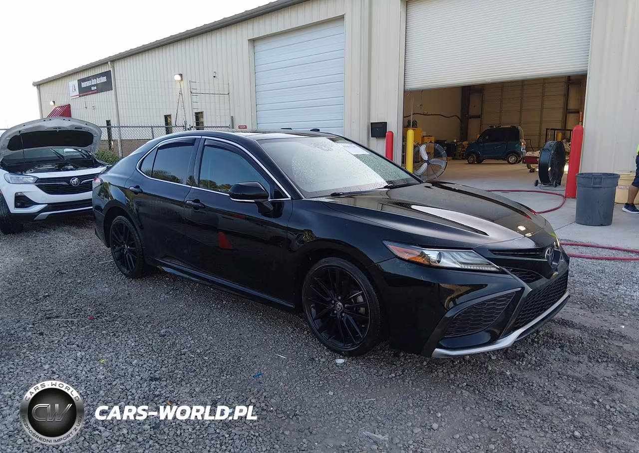 2021 Toyota Camry Xse – zdjęcie 1 z 16