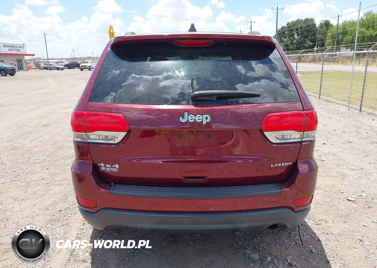 2016 Jeep Grand Cherokee Laredo VIN:1C4RJFAGXGC504163 - 17