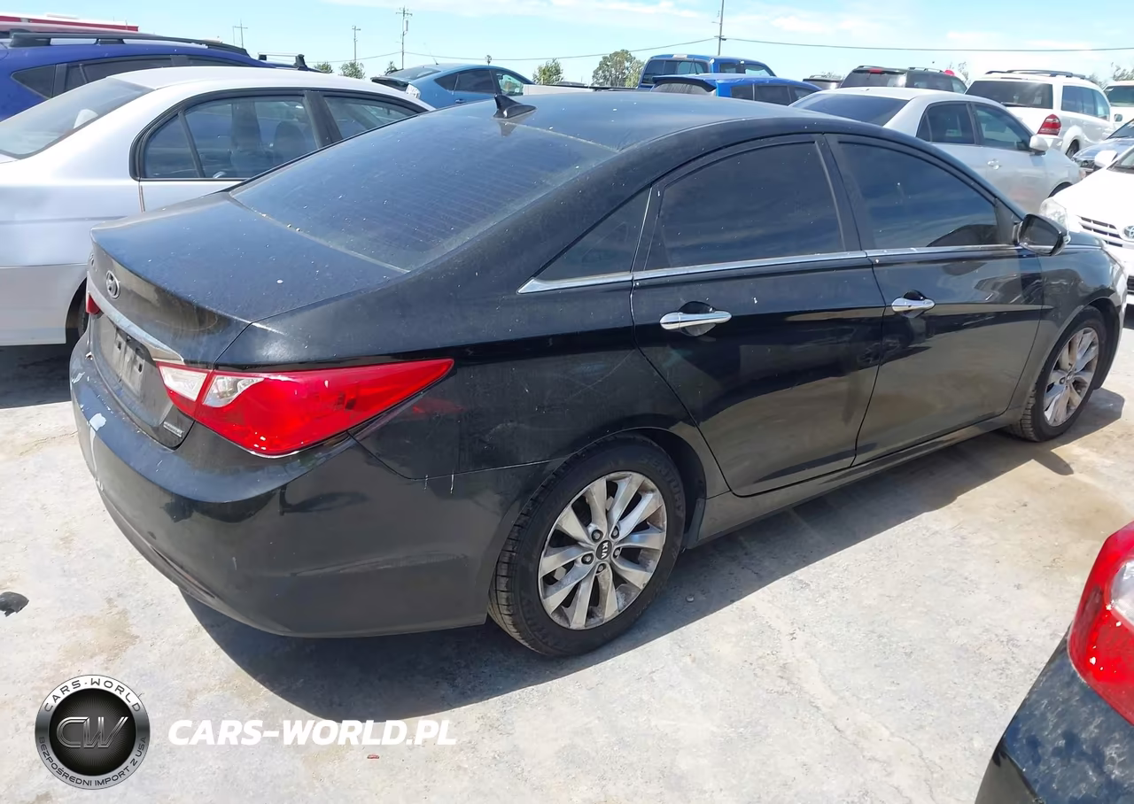 2011 Hyundai Sonata Limited VIN:5NPEC4ACXBH221964 - 4