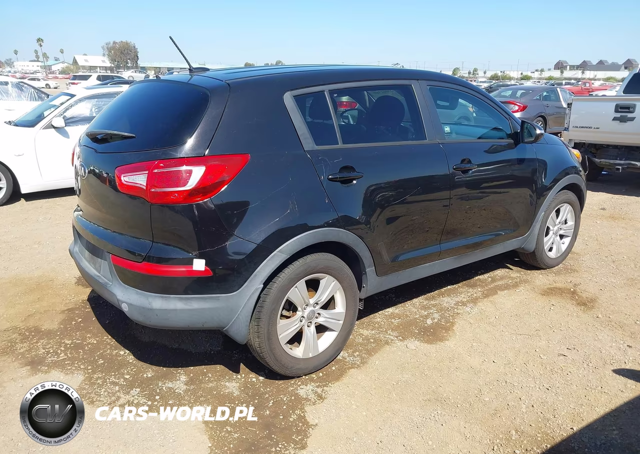 2013 Kia Sportage Lx VIN:KNDPB3A25D7452646 - 4