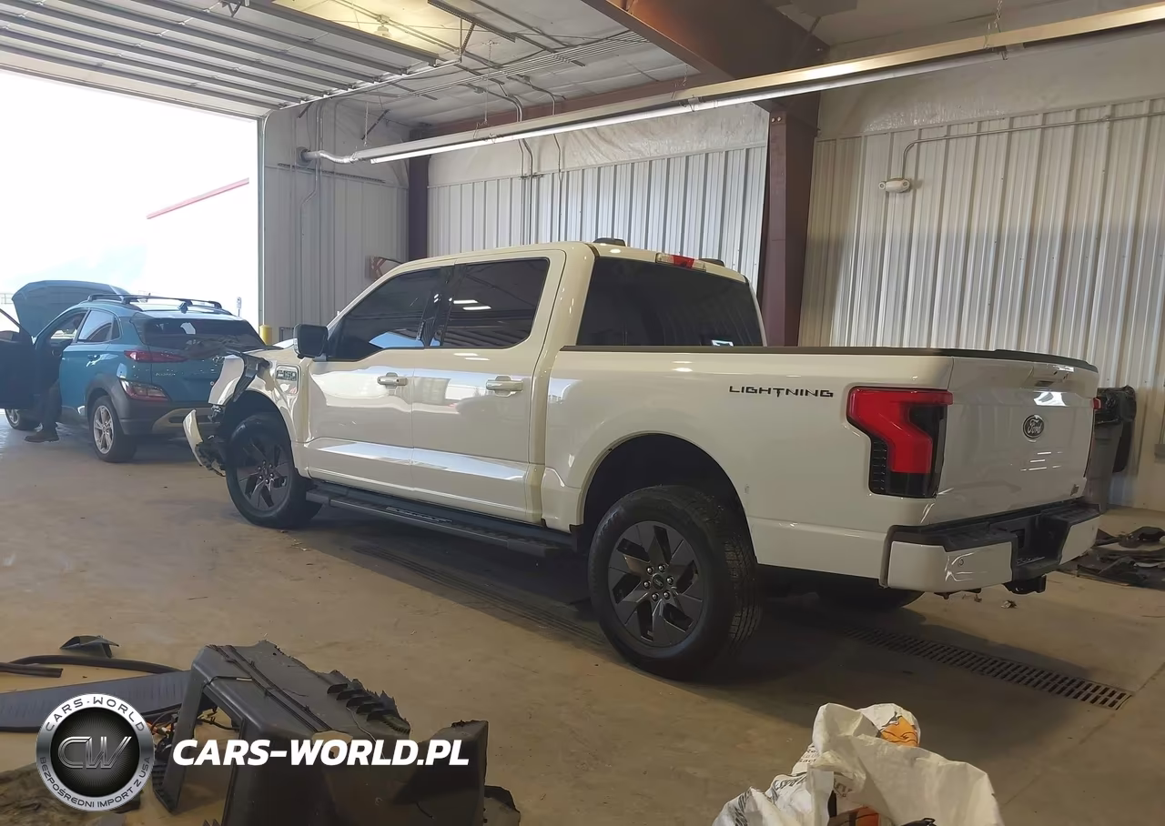 2024 Ford F-150 Lightning Flash VIN:1FT6W3L71RWG22006 - 3