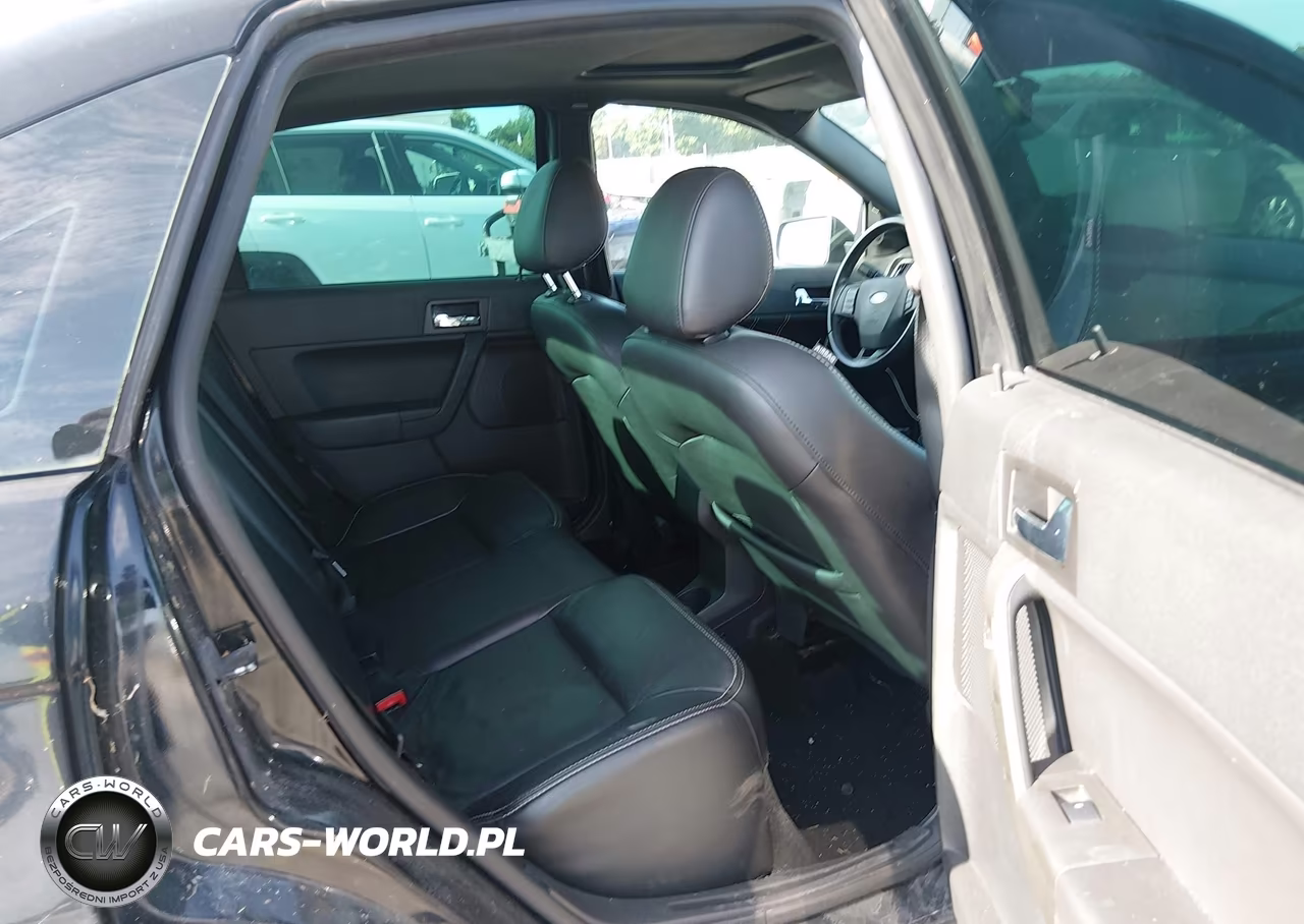 2009 Ford Focus Ses VIN:1FAHP36N89W107722 - 8