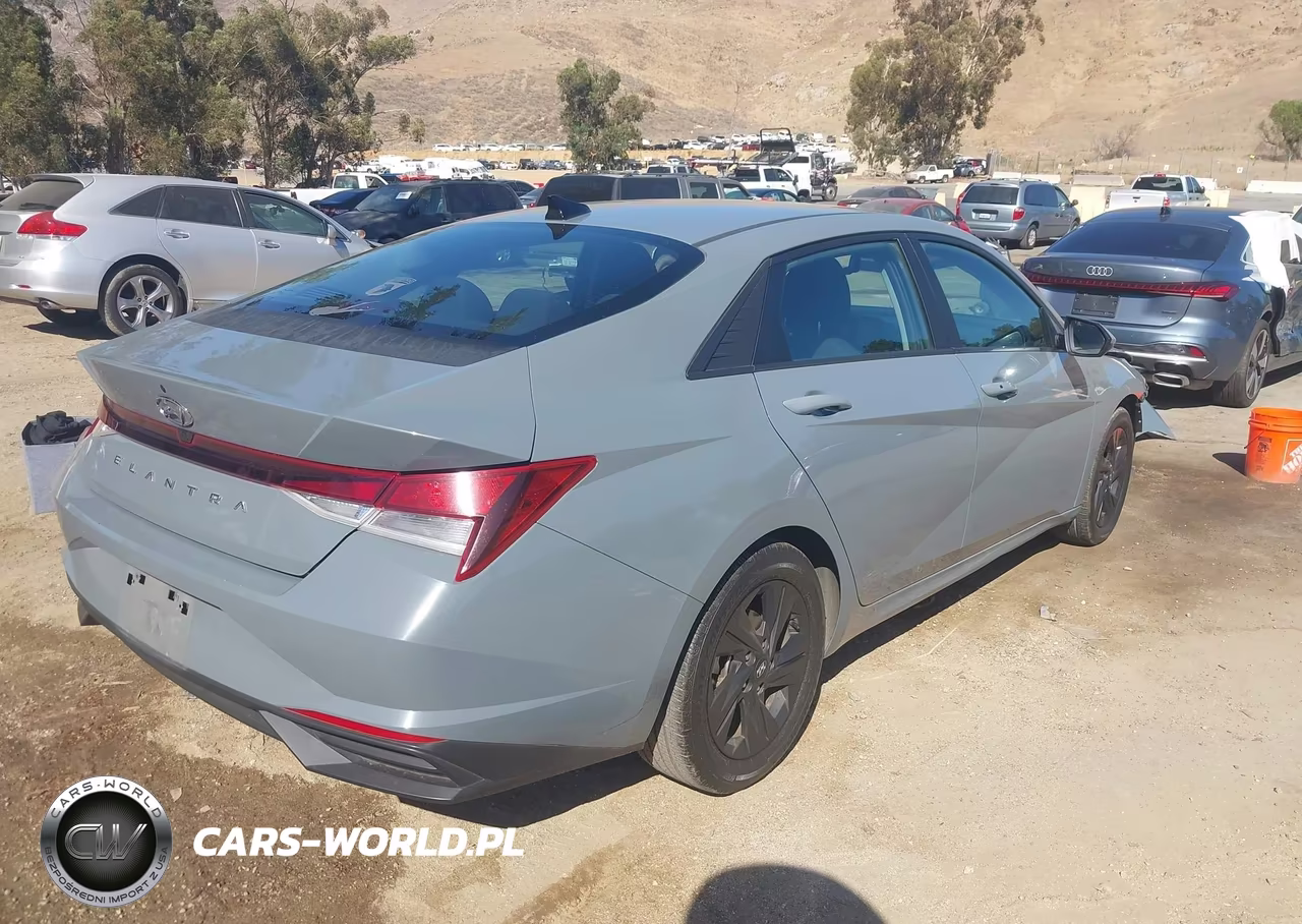 2021 Hyundai Elantra Sel VIN:KMHLS4AG2MU211611 - 4