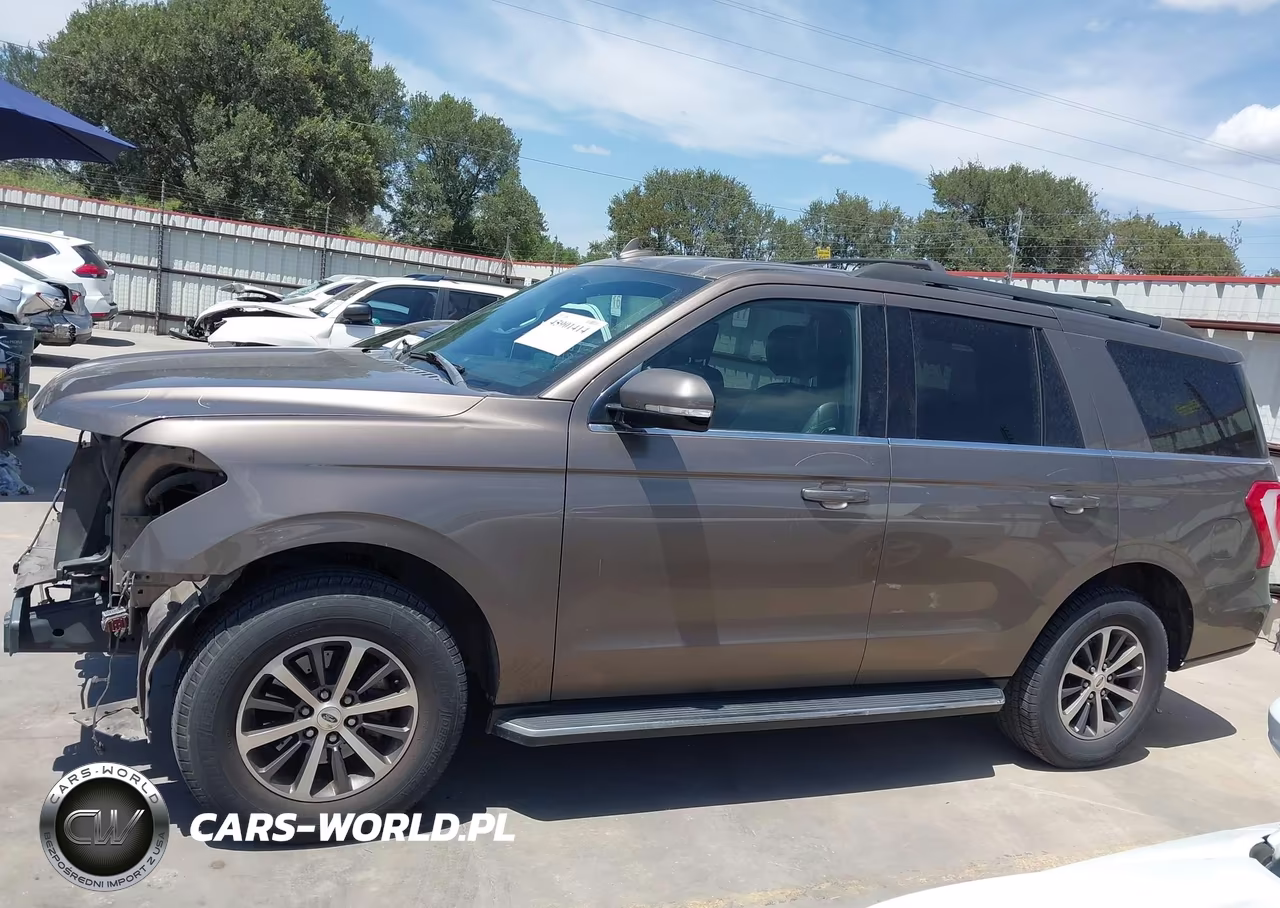 2018 Ford Expedition Xlt VIN:1FMJU1HT5JEA52513 - 15