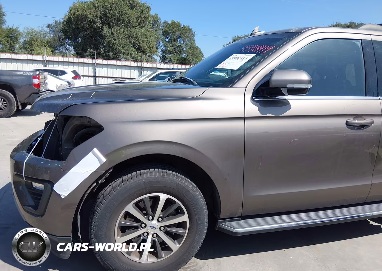 2018 Ford Expedition Xlt VIN:1FMJU1HT5JEA52513 - 18