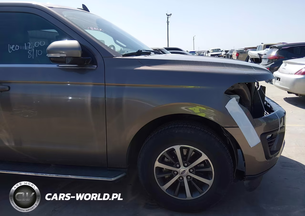 2018 Ford Expedition Xlt VIN:1FMJU1HT5JEA52513 - 19