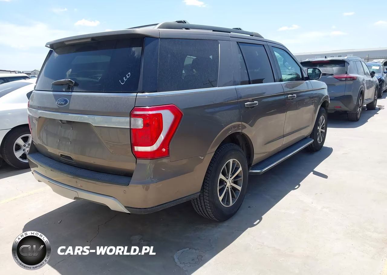 2018 Ford Expedition Xlt VIN:1FMJU1HT5JEA52513 - 4
