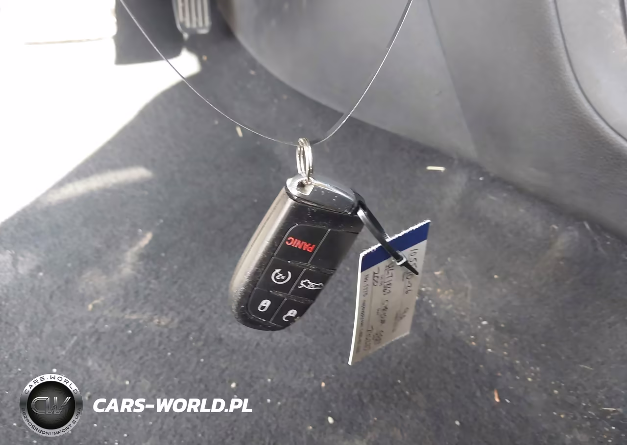 2015 Chrysler 200 Limited VIN:1C3CCCAB3FN740227 - 11