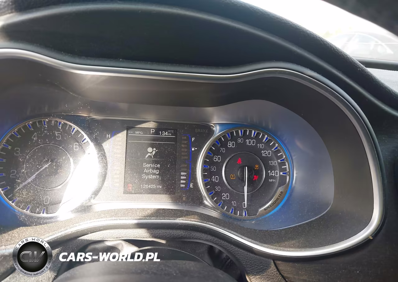 2015 Chrysler 200 Limited VIN:1C3CCCAB3FN740227 - 7