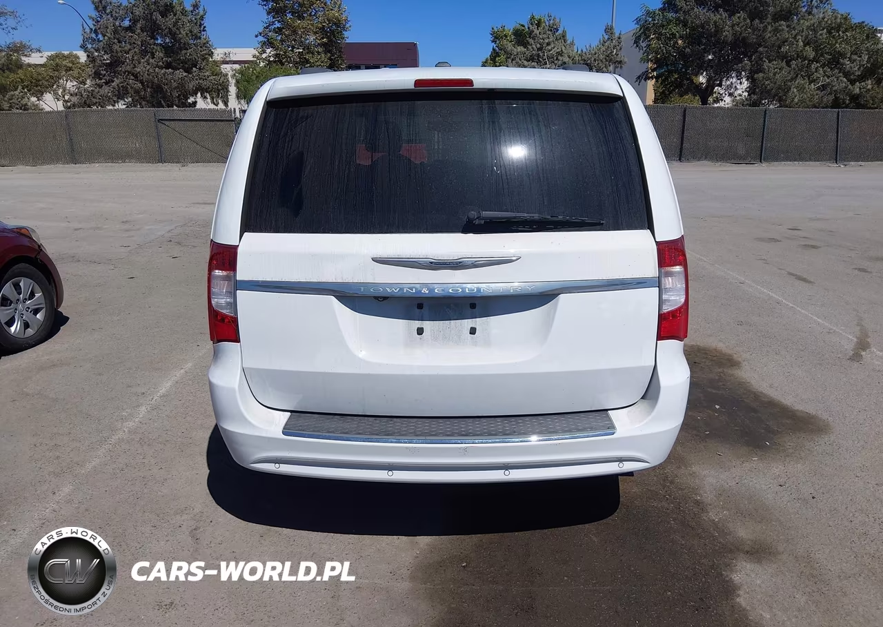 2014 Chrysler Town & Country Touring-L 30Th Anniversary VIN:2C4RC1CG9ER249603 - 16