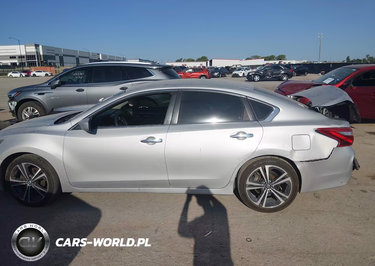 2017 Nissan Altima 2.5 S VIN:1N4AL3AP7HN341599 - 13