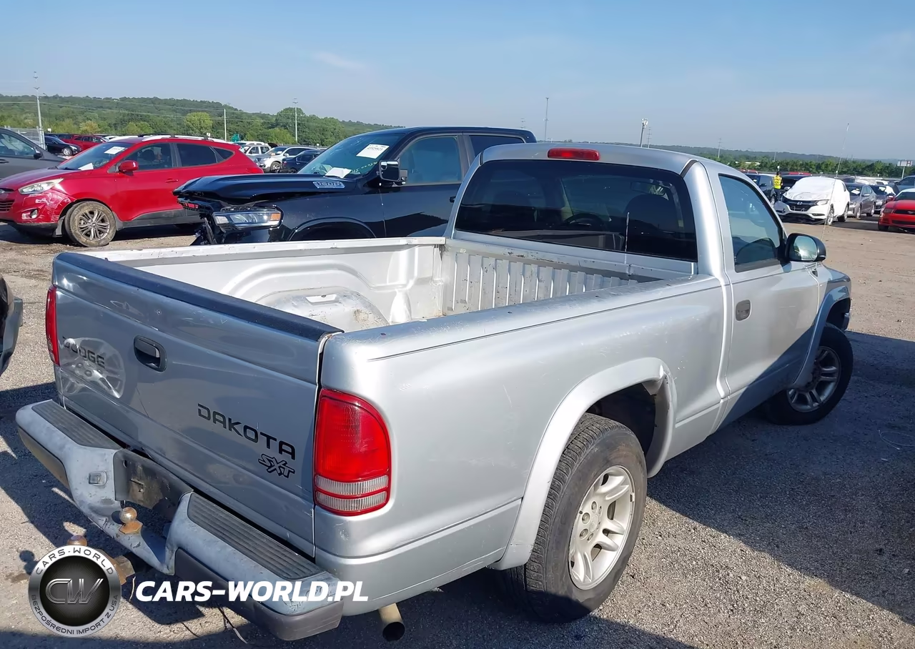2004 Dodge Dakota VIN:1D7FL16K54S621704 - 4