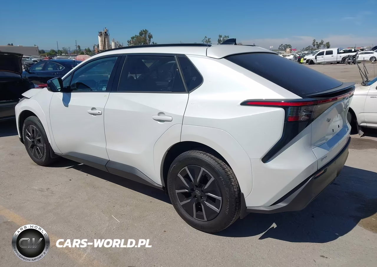 2026 Toyota Bz Xle Plus VIN:JTMBCAEB1TJ008204 - 3