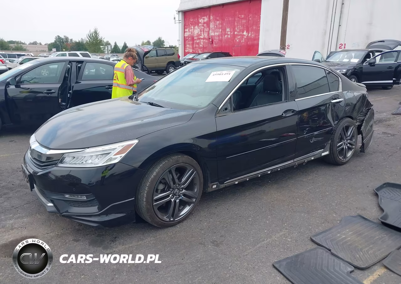2016 Honda Accord Touring VIN:1HGCR3F93GA011378 - 2