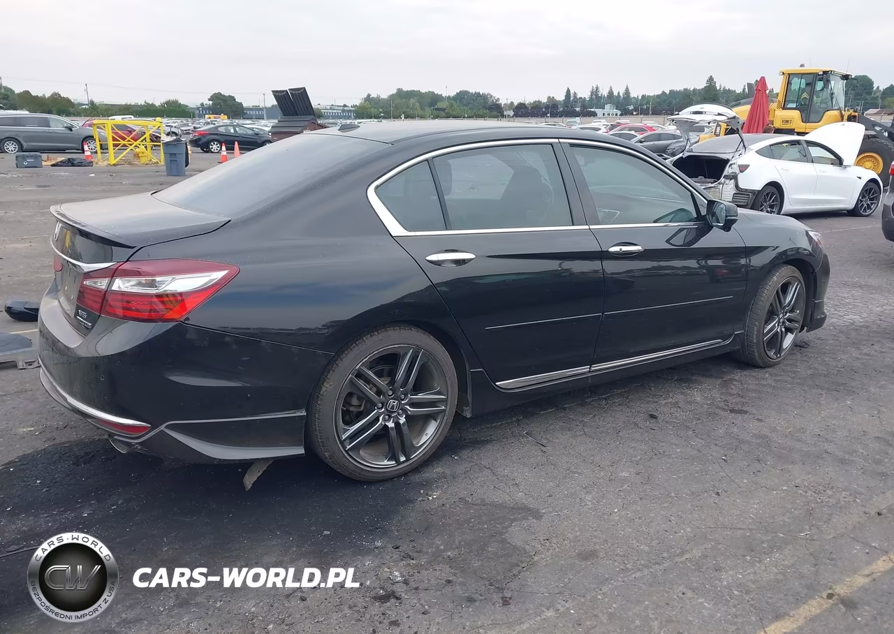 2016 Honda Accord Touring VIN:1HGCR3F93GA011378 - 4