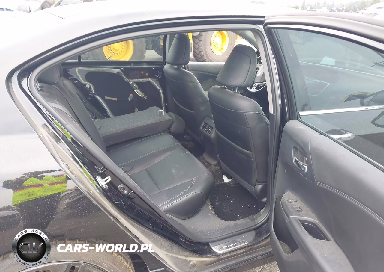 2016 Honda Accord Touring VIN:1HGCR3F93GA011378 - 8