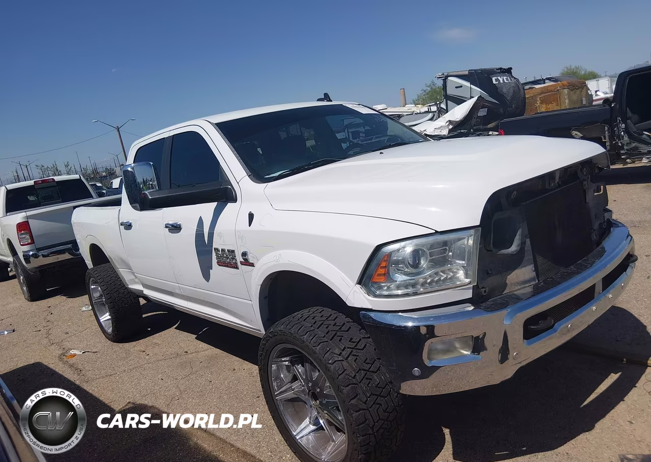 2017 Ram 2500 Laramie 4X4 6'4 Box VIN:3C6UR5FLXHG559494 - 14