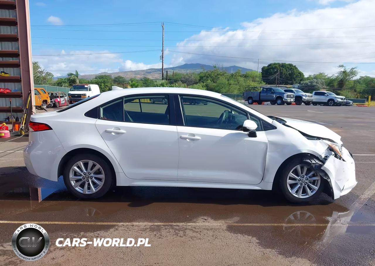 2023 Toyota Corolla Le VIN:JTDB4MEE9P3014397 - 13