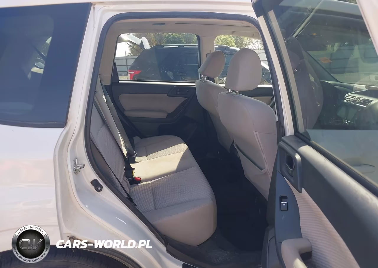 2018 Subaru Forester 2.5I Premium VIN:JF2SJAGC7JH408849 - 8