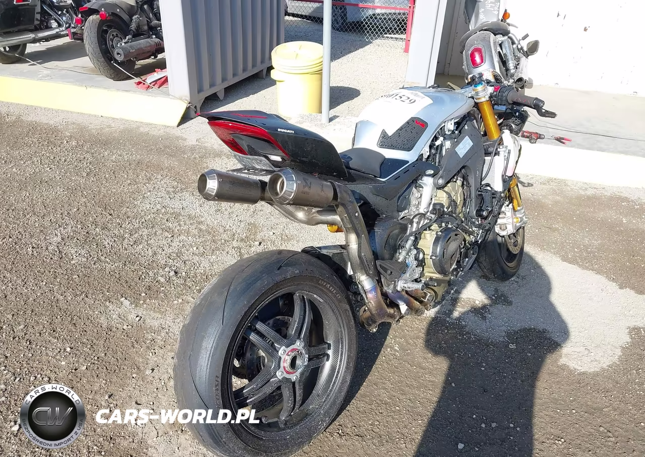 2024 Ducati Panigale V4S VIN:ZDMDAGWW1RB007371 - 4