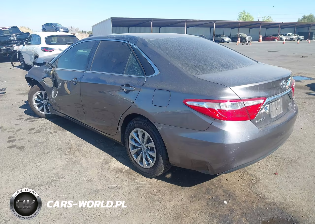 2016 Toyota Camry Le VIN:4T4BF1FK7GR532324 - 3