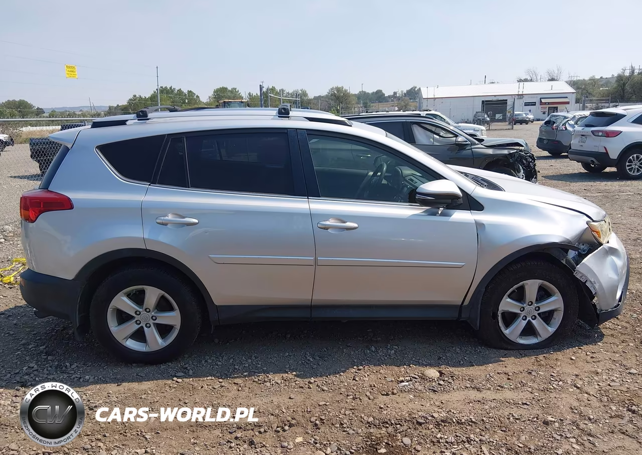 2014 Toyota Rav4 Xle VIN:JTMRFREV9EJ002619 - 13