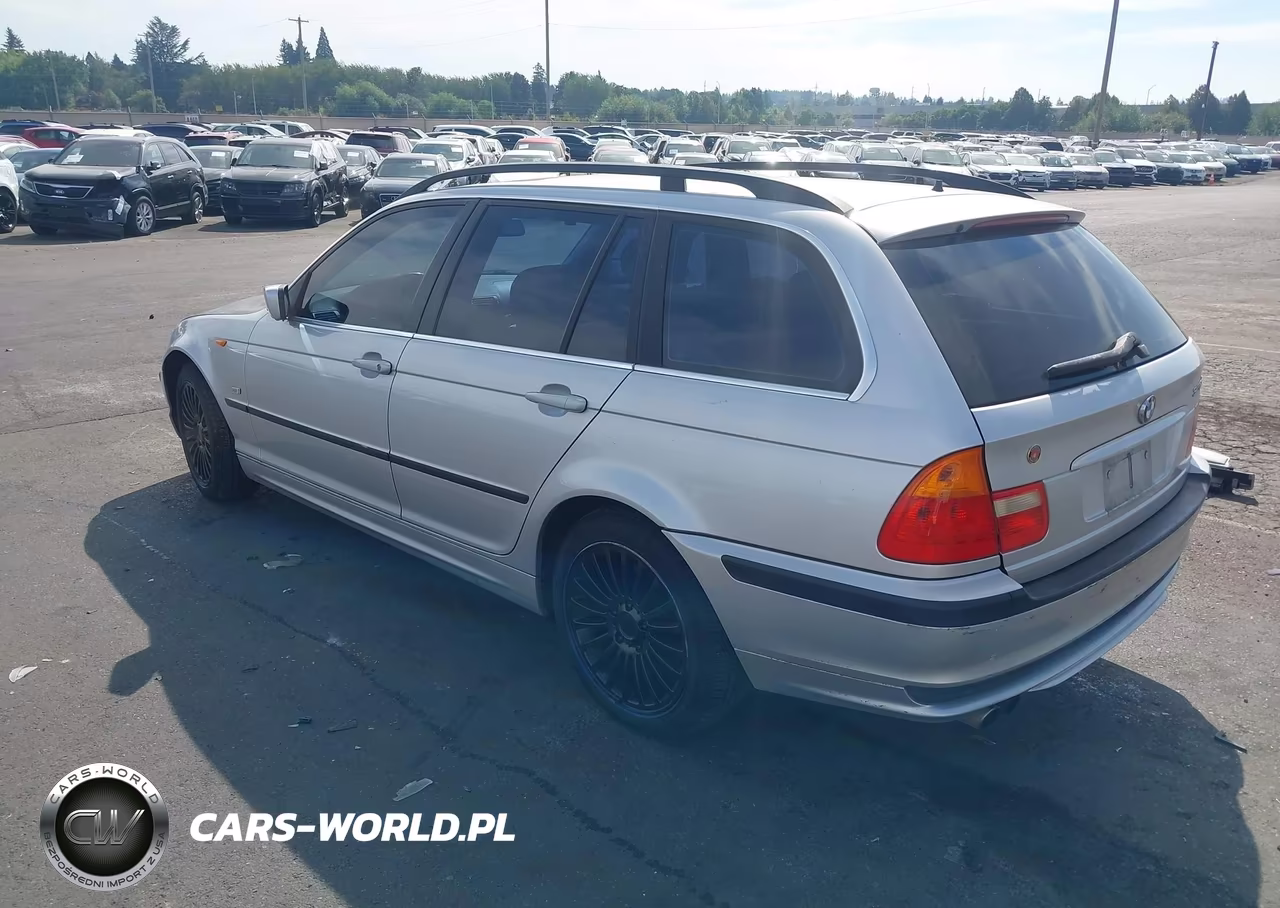 2002 BMW 3 Series 325Xi VIN:WBAEP33482PF01035 - 3