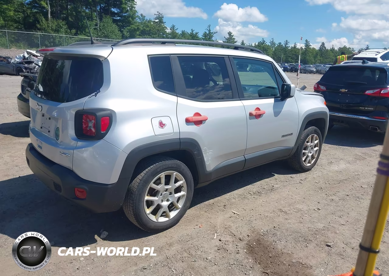 2019 Jeep Renegade Latitude 4X4 VIN:ZACNJBBB7KPK95153 - 4