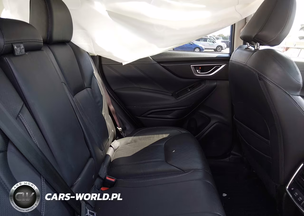 2019 Subaru Forester Touring VIN:JF2SKAWCXKH585671 - 8