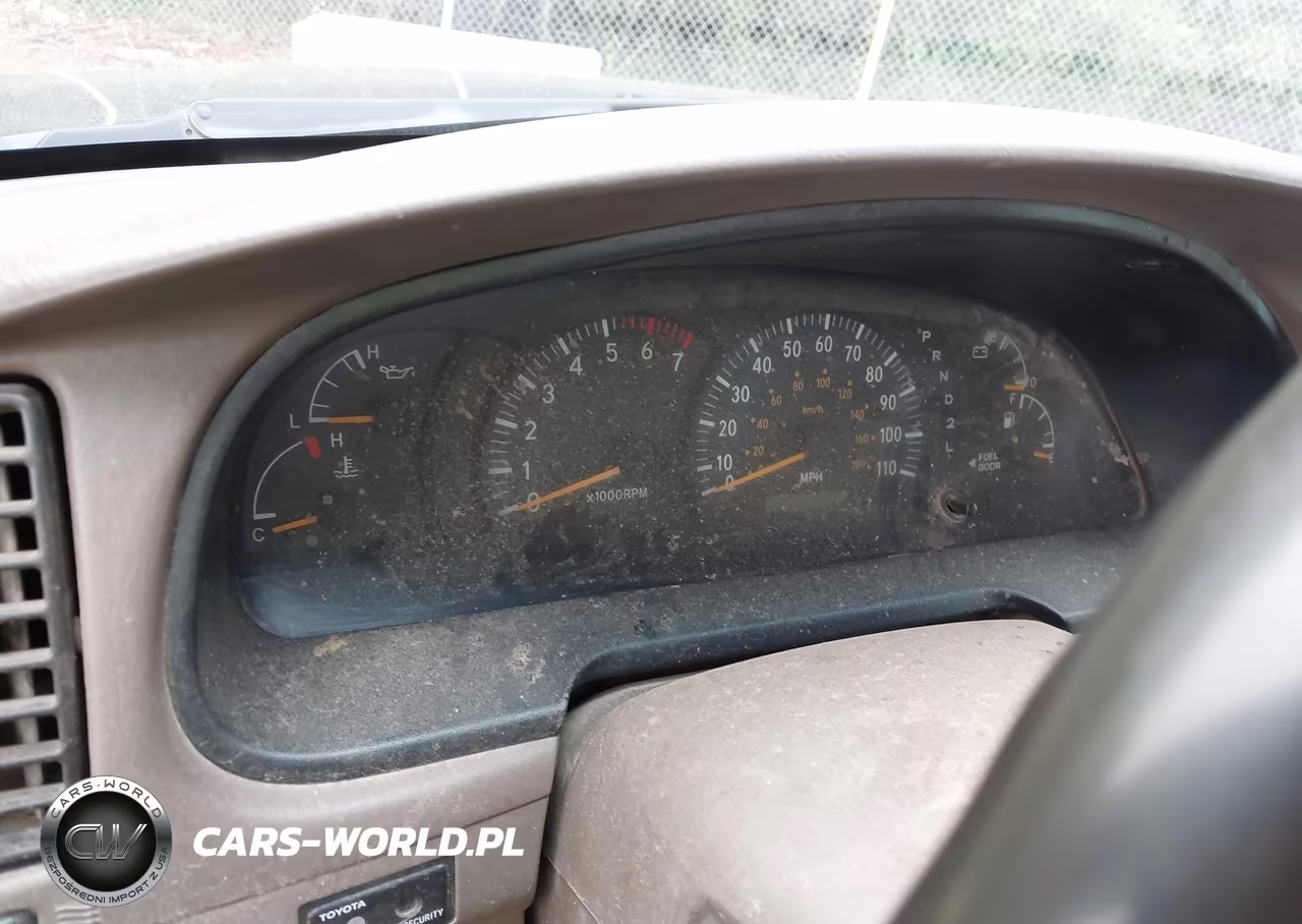 2003 Toyota Tundra Limited V8 VIN:5TBBT48123S380523 - 7
