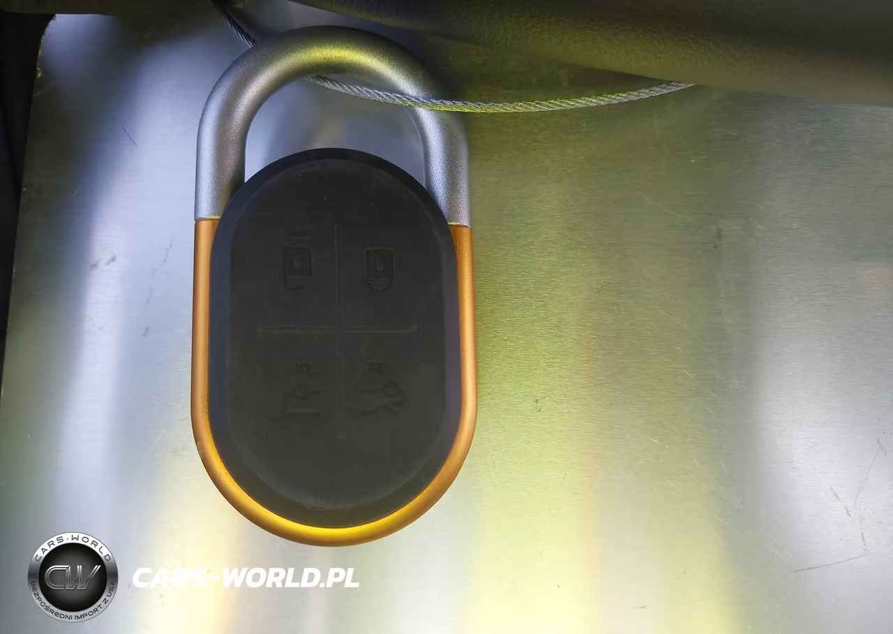 2023 Rivian R1S Adventure VIN:7PDSGABA8PN009096 - 11