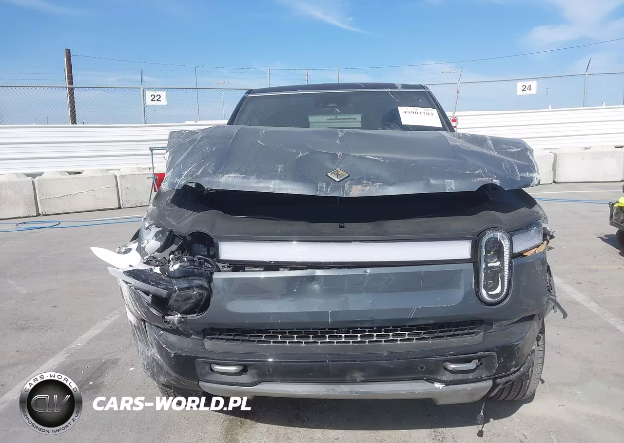 2023 Rivian R1S Adventure VIN:7PDSGABA8PN009096 - 18