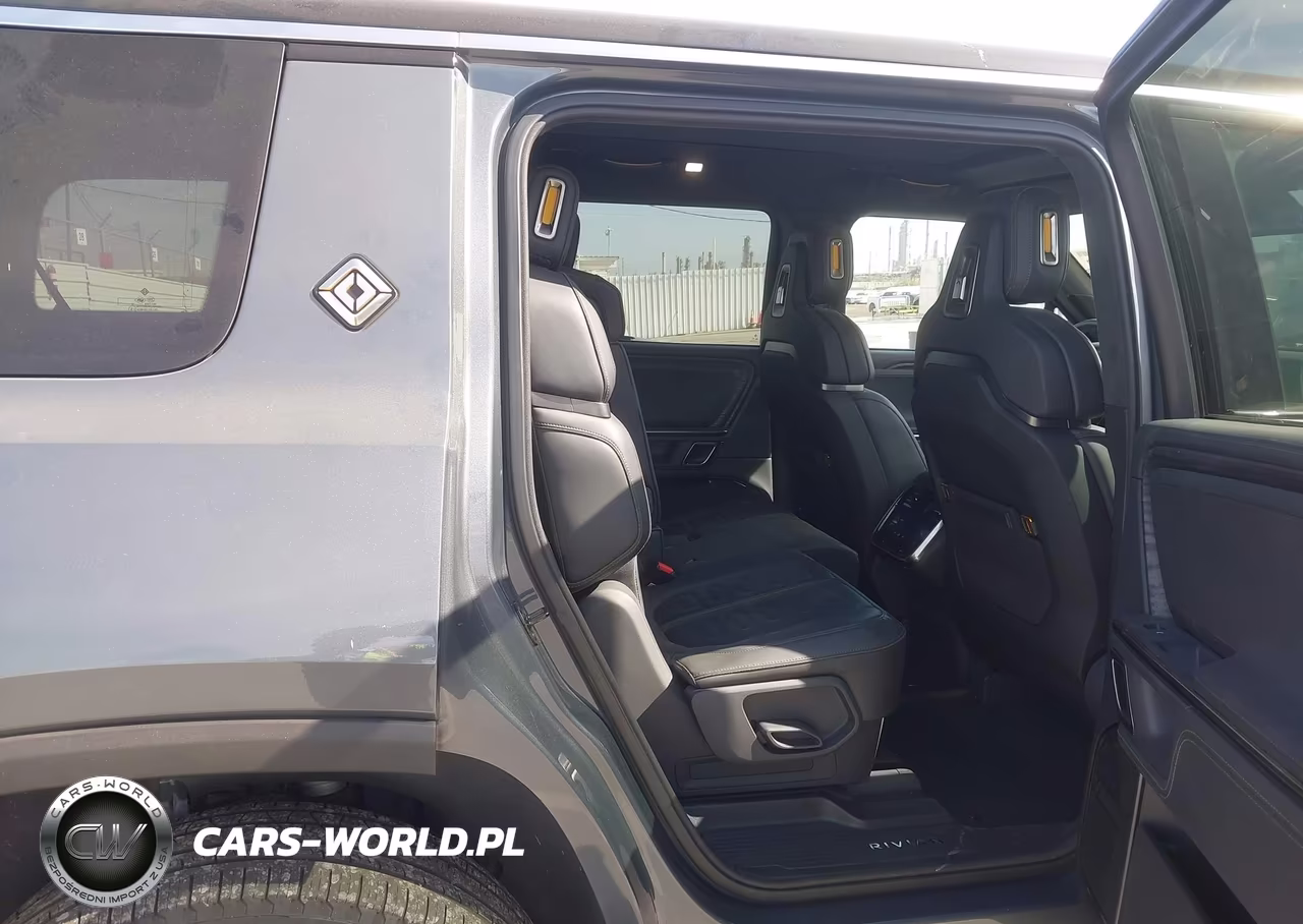 2023 Rivian R1S Adventure VIN:7PDSGABA8PN009096 - 8