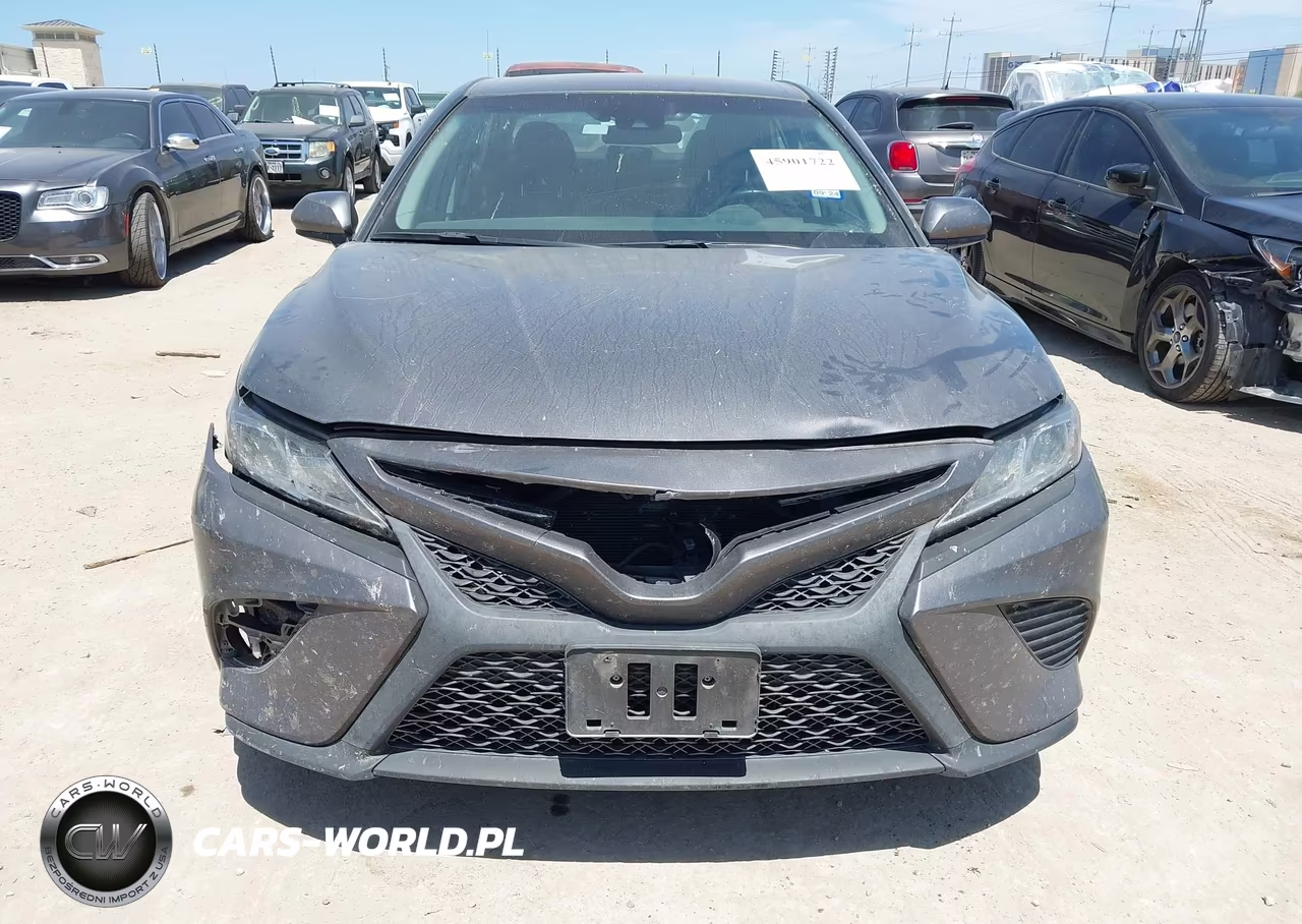 2018 Toyota Camry Hybrid Se VIN:4T1B21HK7JU510298 - 12