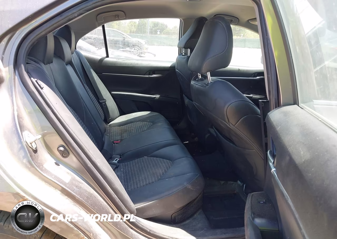 2018 Toyota Camry Hybrid Se VIN:4T1B21HK7JU510298 - 8