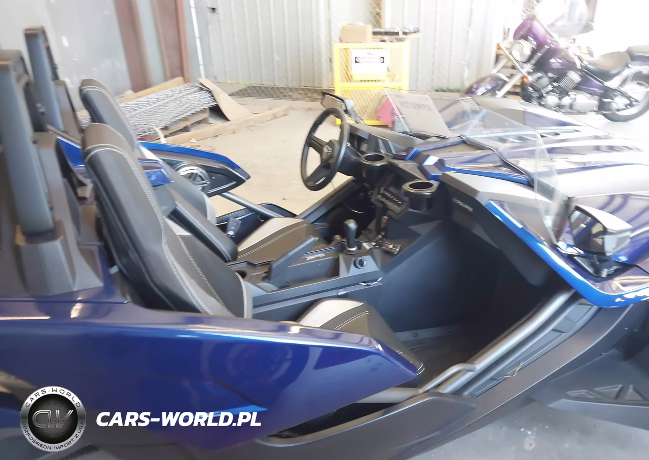 2018 Polaris Slingshot VIN:57XAAPFA3J8128253 - 5