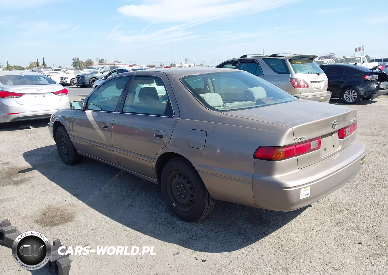 1999 Toyota Camry Le VIN:4T1BG22K6XU485340 - 3