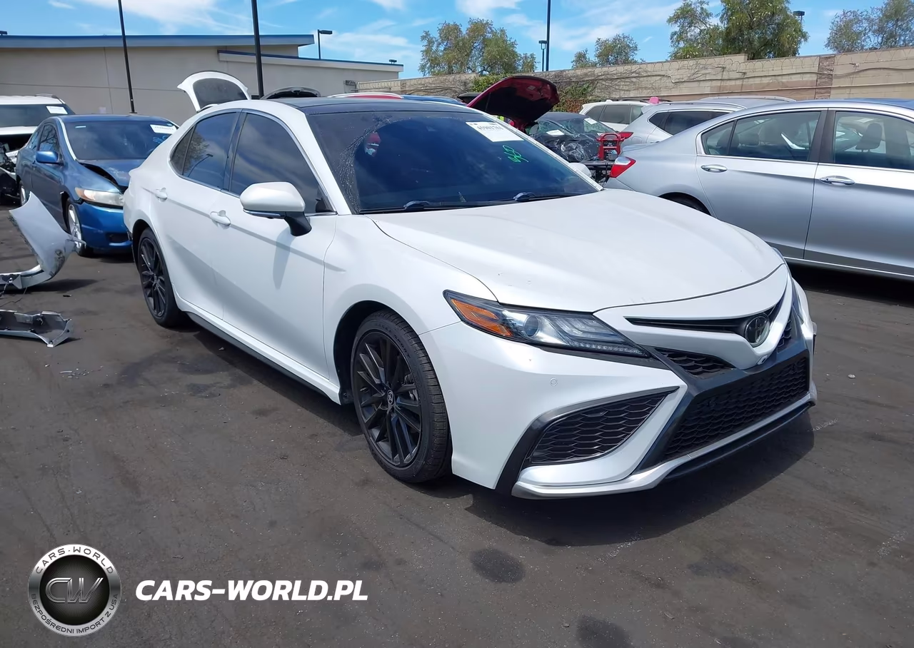 2021 Toyota Camry Xse – zdjęcie 1 z 18