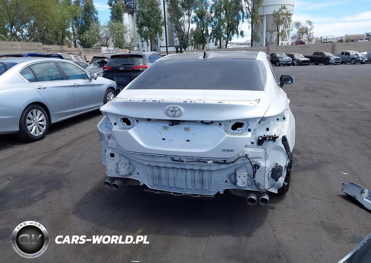2021 Toyota Camry Xse VIN:4T1K61AK8MU603799 - 17