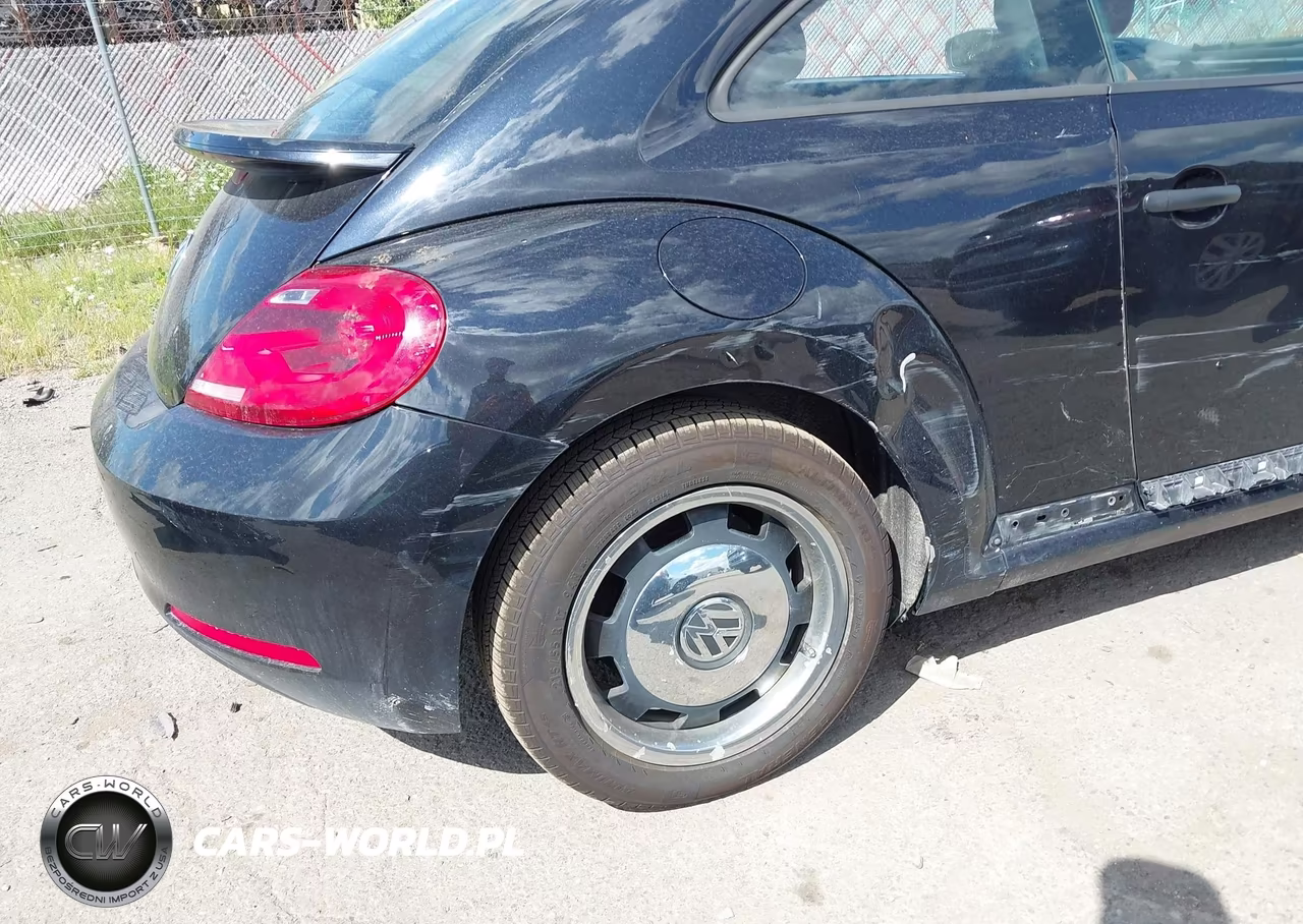 2016 Volkswagen Beetle 1.8T Classic VIN:3VWF17AT7GM639070 - 19