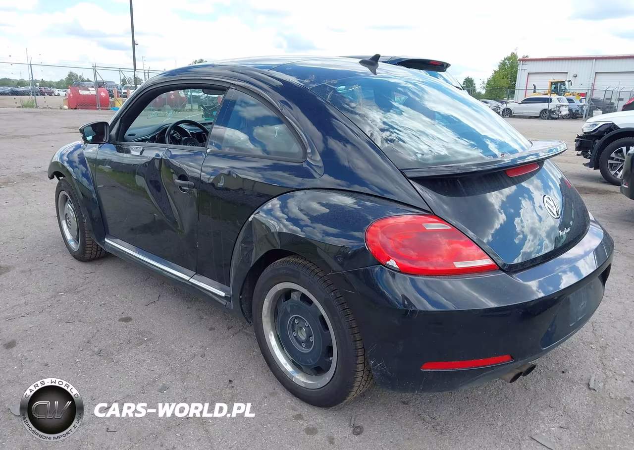 2016 Volkswagen Beetle 1.8T Classic VIN:3VWF17AT7GM639070 - 3
