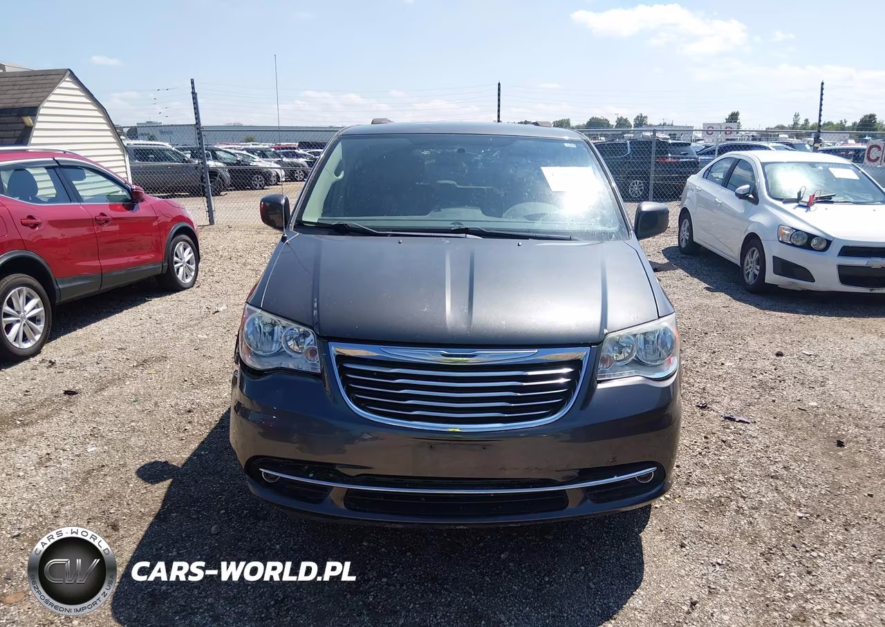 2016 Chrysler Town & Country Touring VIN:2C4RC1BG6GR295961 - 13