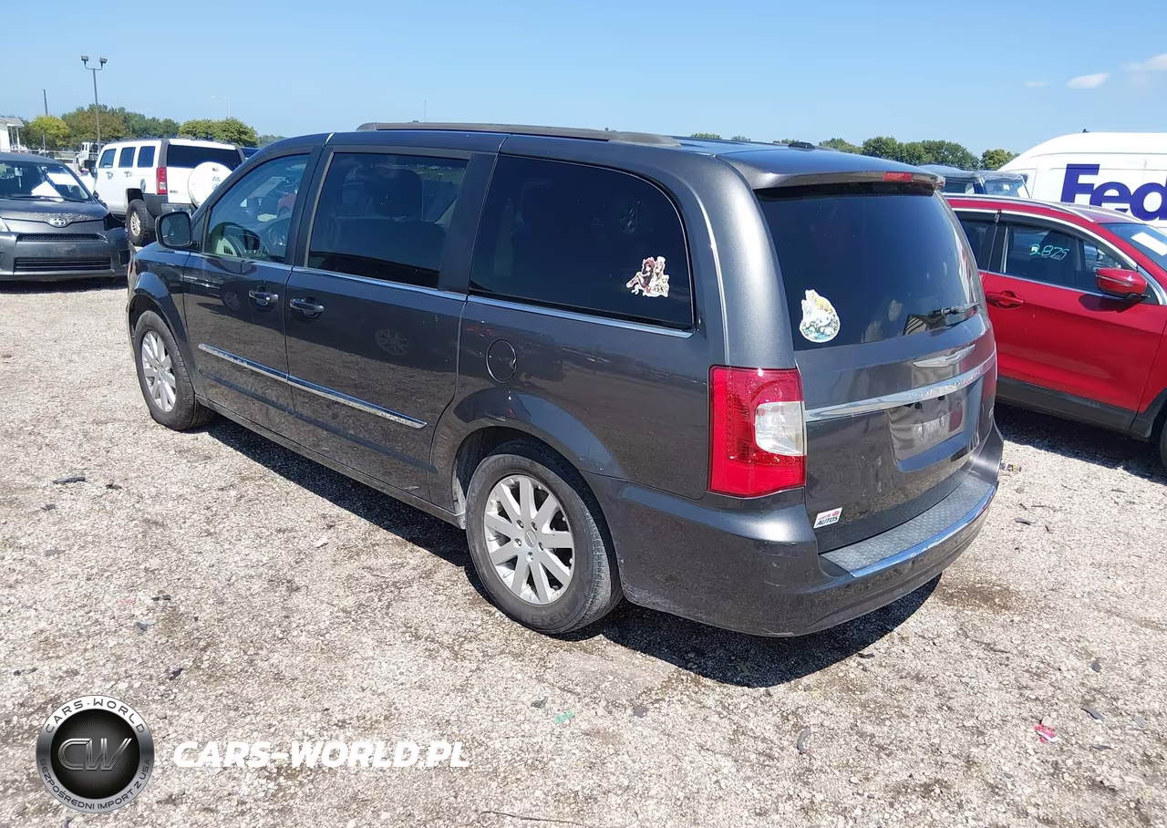 2016 Chrysler Town & Country Touring VIN:2C4RC1BG6GR295961 - 3