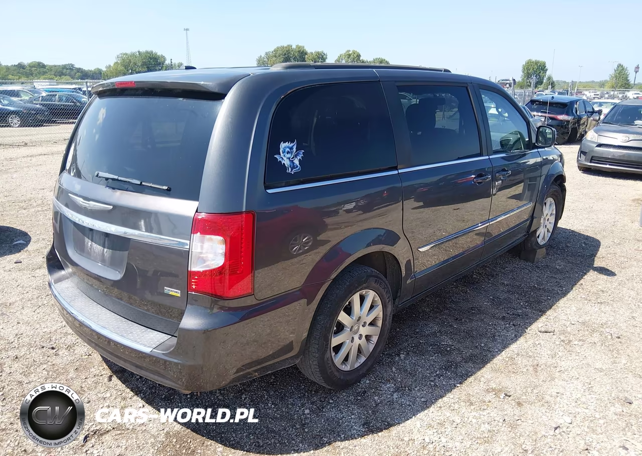 2016 Chrysler Town & Country Touring VIN:2C4RC1BG6GR295961 - 4