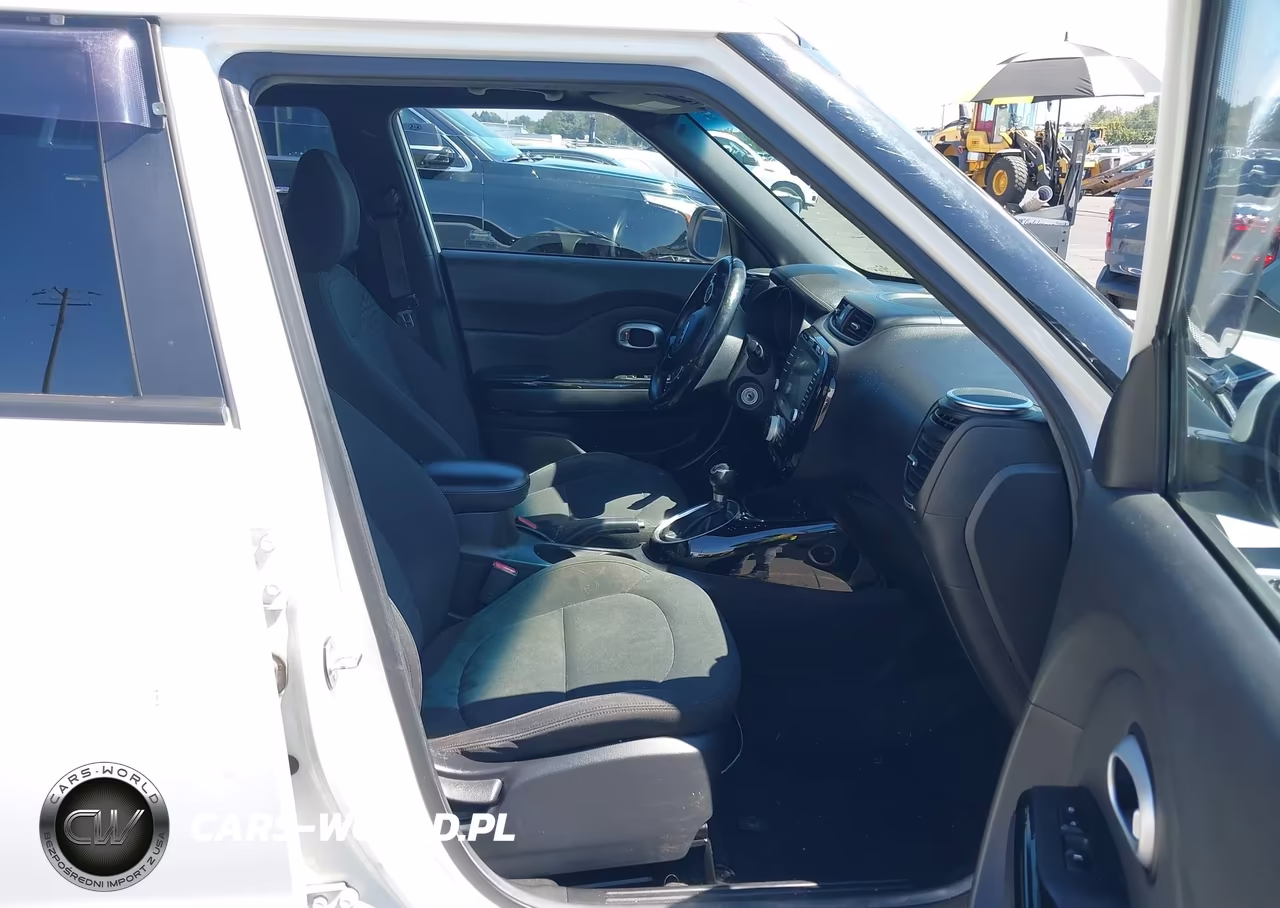 2015 Kia Soul ! VIN:KNDJX3A52F7148680 - 5