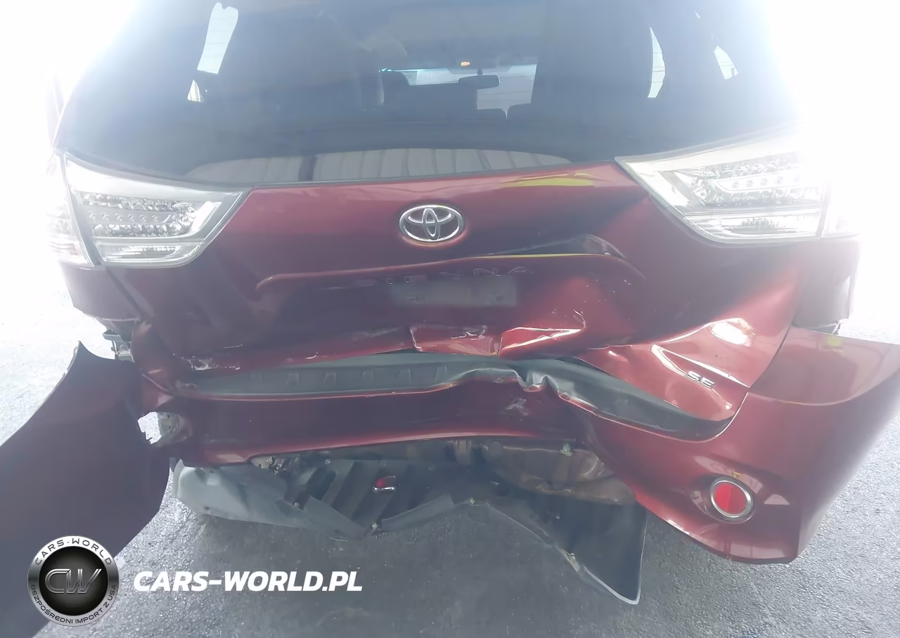 2017 Toyota Sienna Se 8 Passenger VIN:5TDXZ3DC9HS876701 - 6