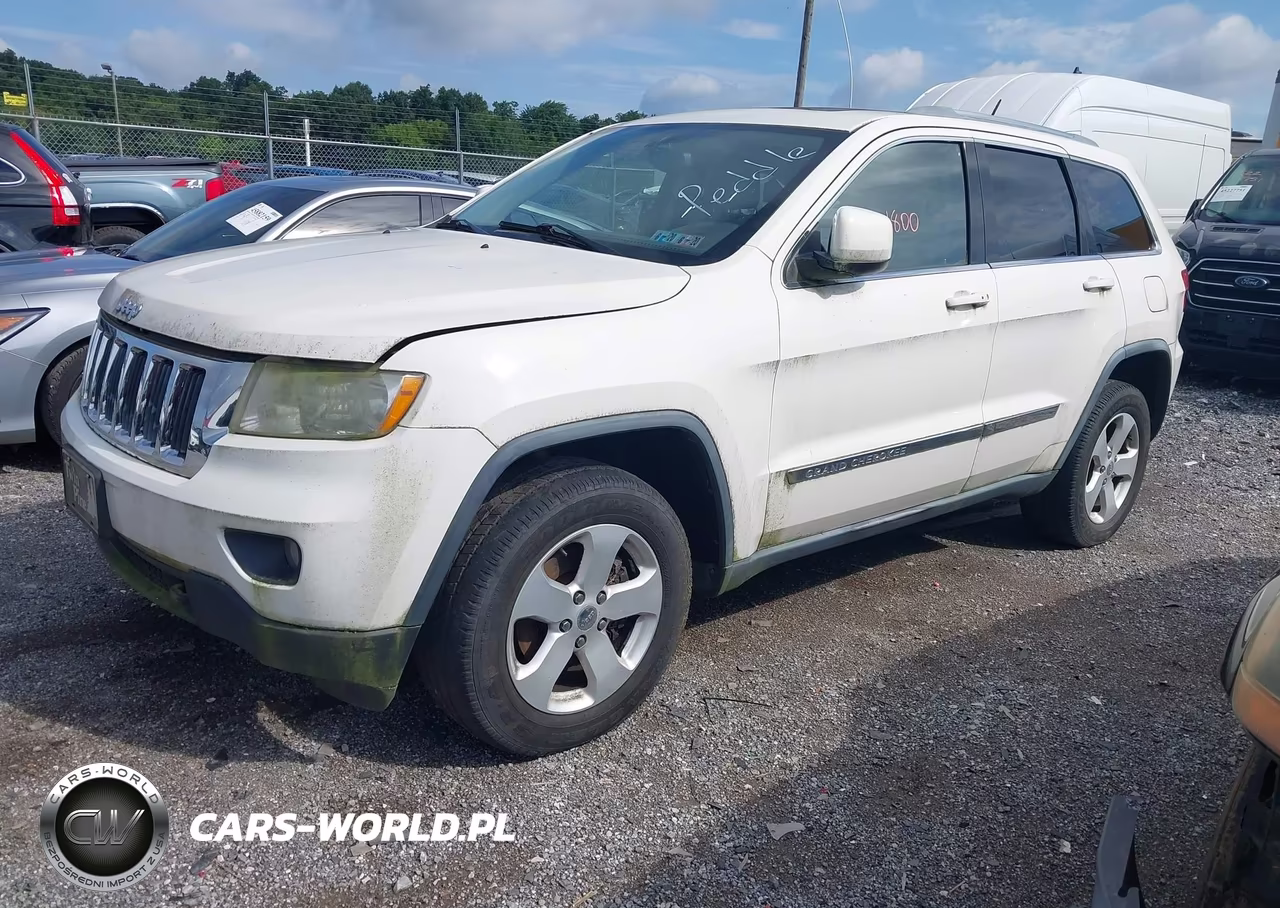 2012 Jeep Grand Cherokee Laredo VIN:1C4RJFAGXCC132737 - 2