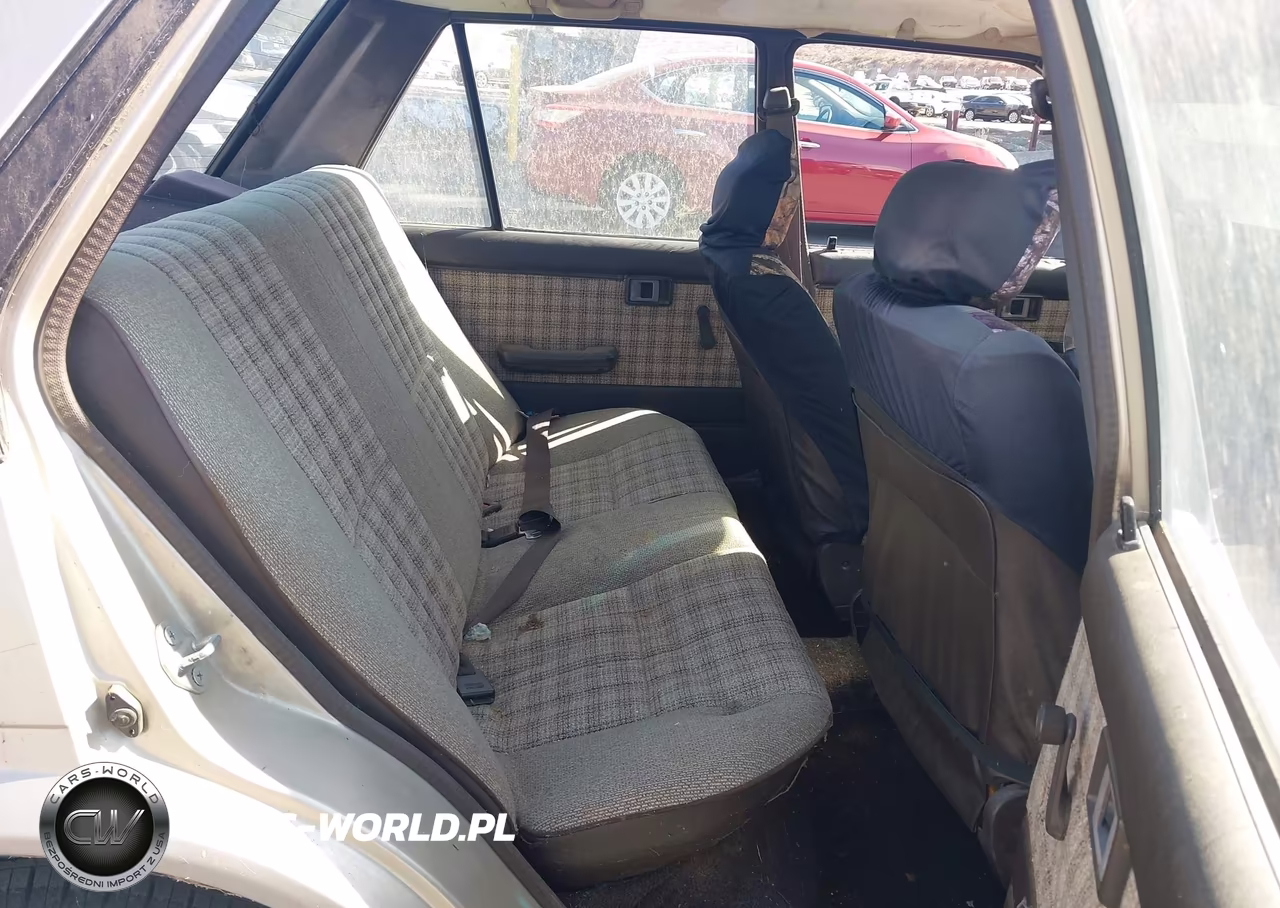 1986 Toyota Corolla Dlx VIN:JT2AE82E2G3313985 - 8
